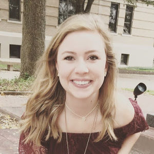 Meet your Posher, Danielle